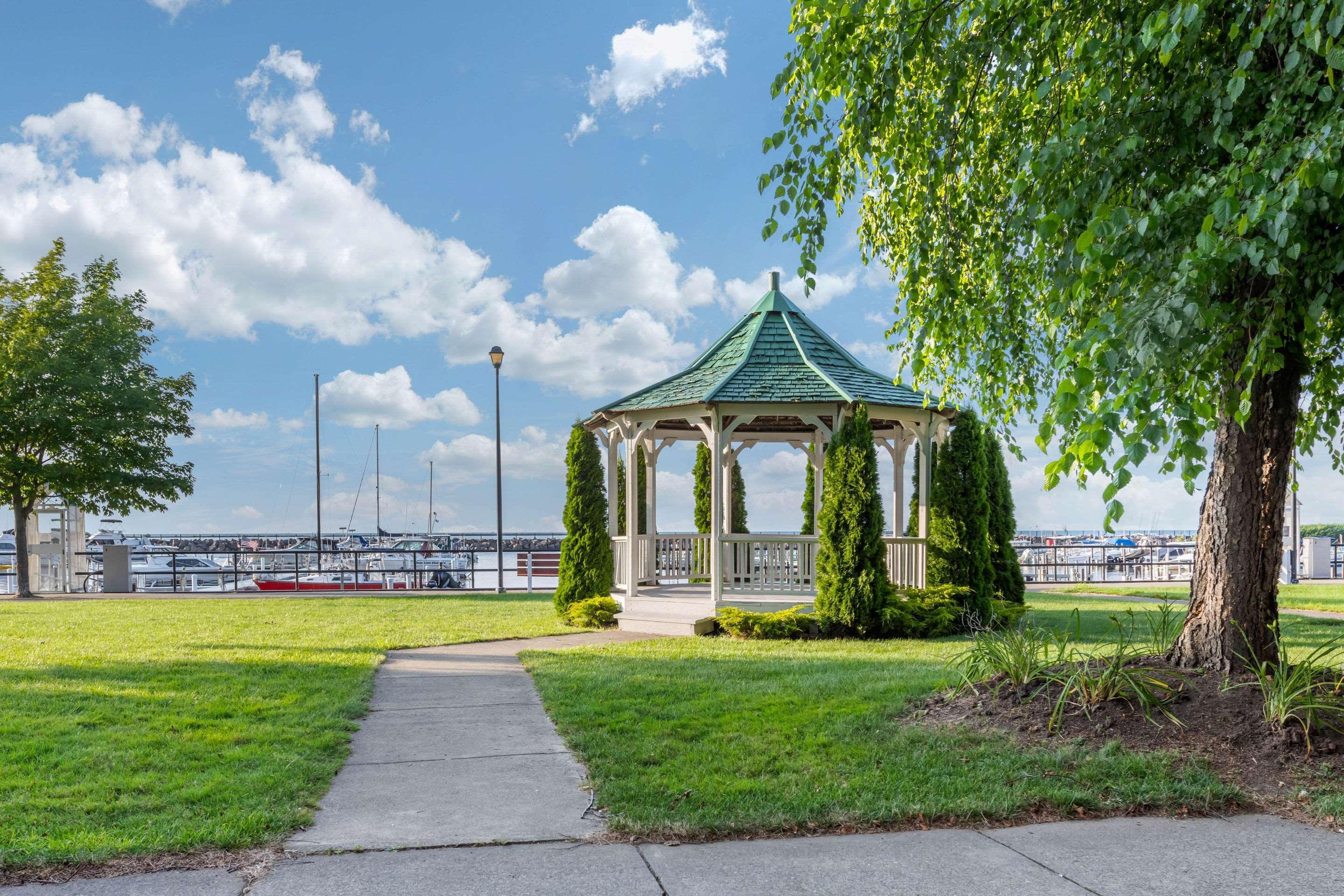 Clarion Hotel Conference Center On Lake Erie Dunkirk Dış mekan fotoğraf