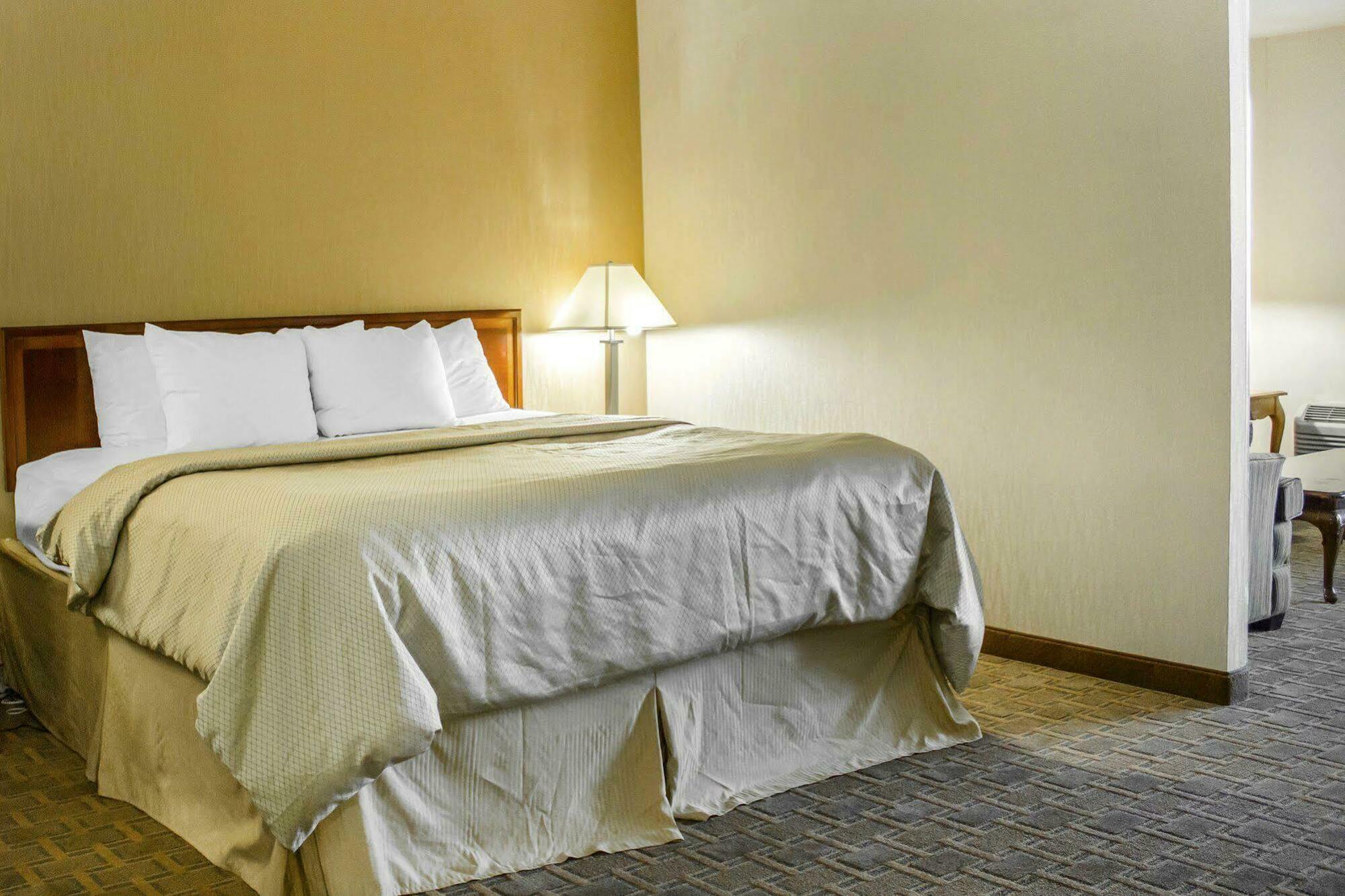 Clarion Hotel Conference Center On Lake Erie Dunkirk Dış mekan fotoğraf